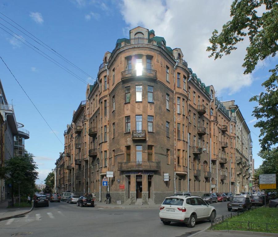 Iskra Hotel Saint Petersburg Bagian luar foto